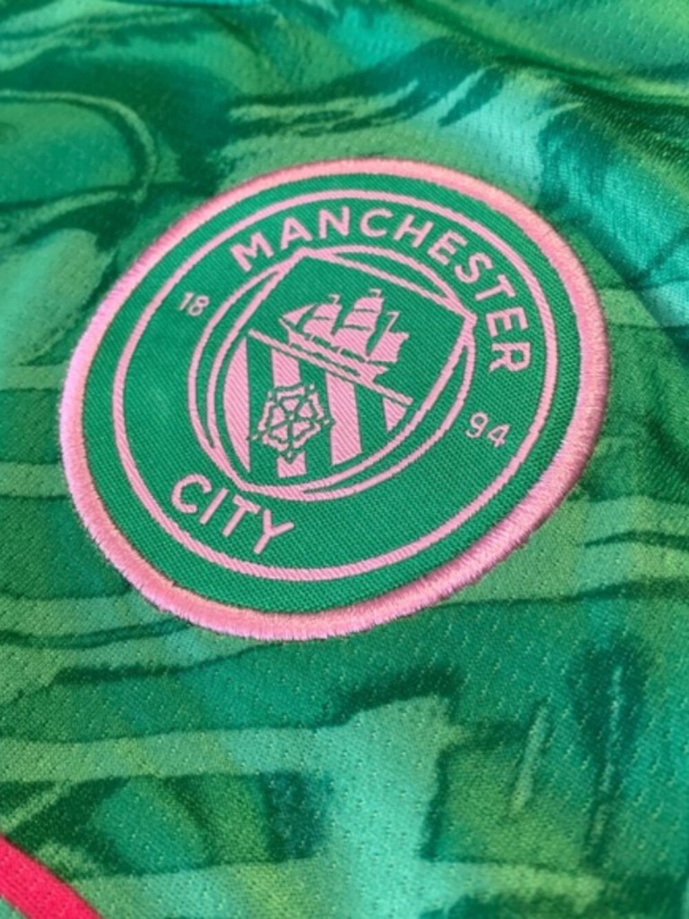 🌞⚽⚽ Manchester City 25/26 Goalkeeper Jerseys - Picture 8 of 13
